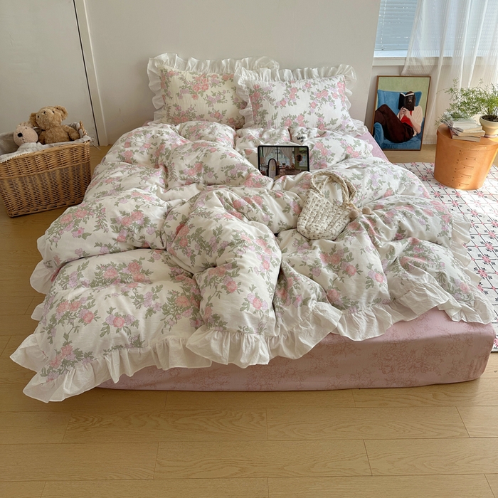 91家纺网 家纺一手货源 找家纺 六巷胡同 2025新款40支全棉韩式INS博主风小碎花花边四件套-风格二 南笙