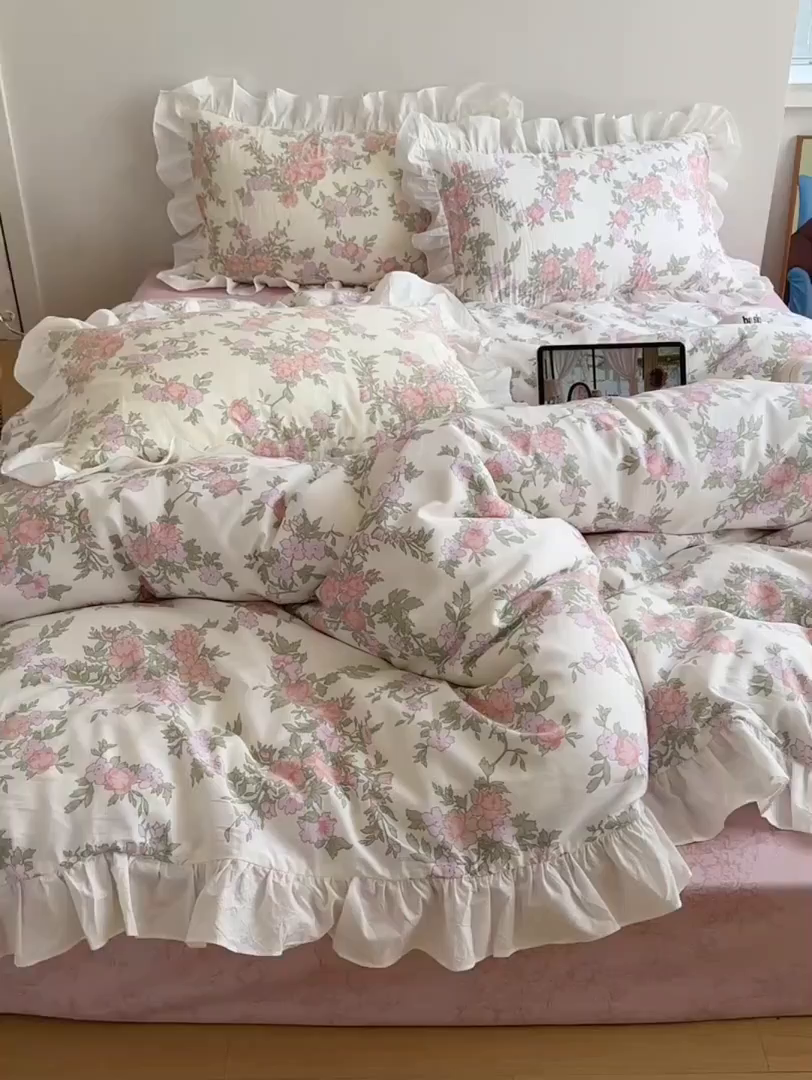 91家纺网 家纺一手货源 找家纺 六巷胡同 2025新款40支全棉韩式INS博主风小碎花花边四件套-风格二 南笙