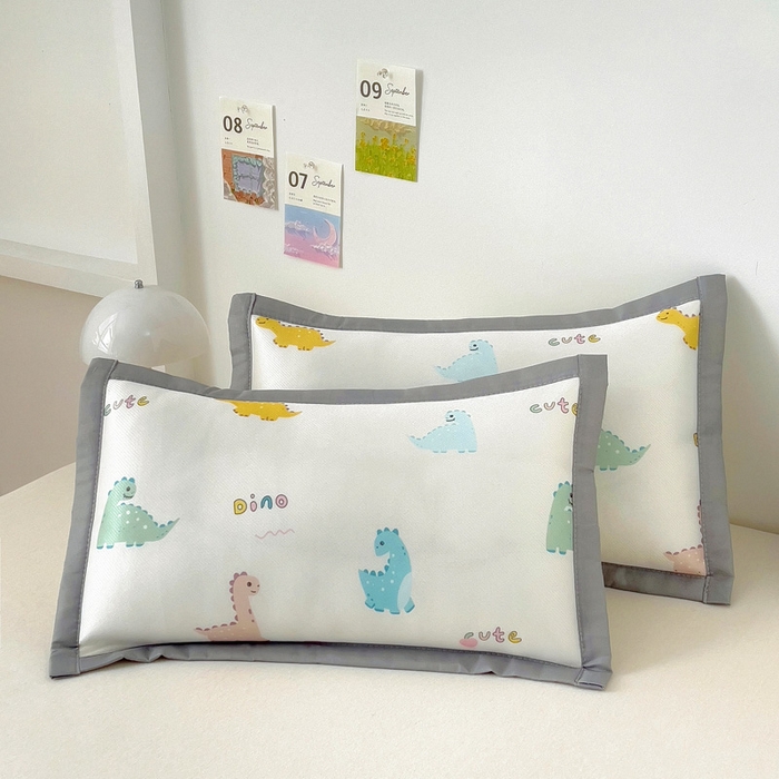 91家纺网 家纺一手货源 找家纺 乐秀家纺 2025春夏新款碳光冰丝儿童凉席枕套 炫彩恐龙