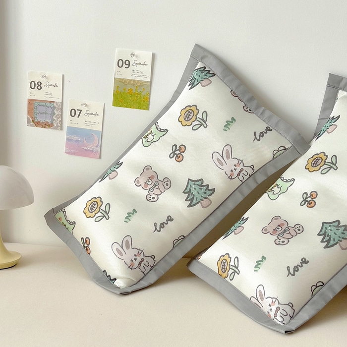 91家纺网 家纺一手货源 找家纺 乐秀家纺 2025春夏新款碳光冰丝儿童凉席枕套 动物花园