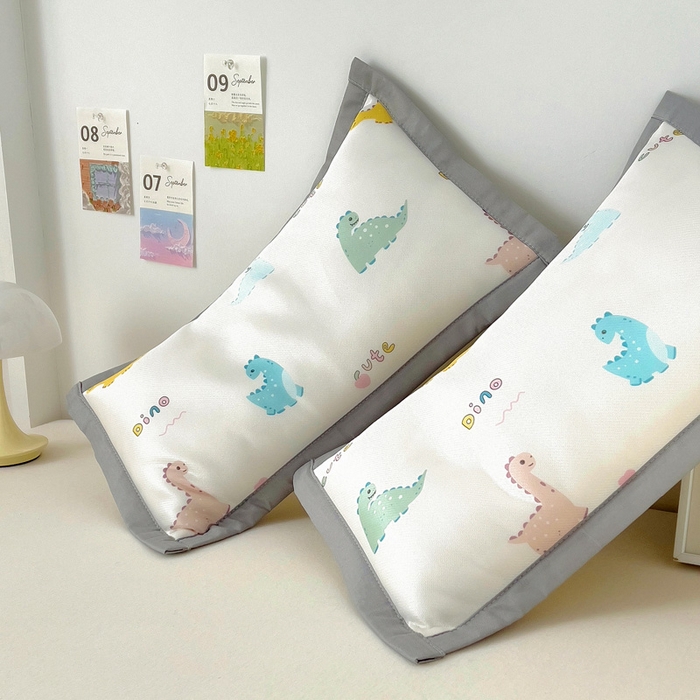 91家纺网 家纺一手货源 找家纺 乐秀家纺 2025春夏新款碳光冰丝儿童凉席枕套 炫彩恐龙