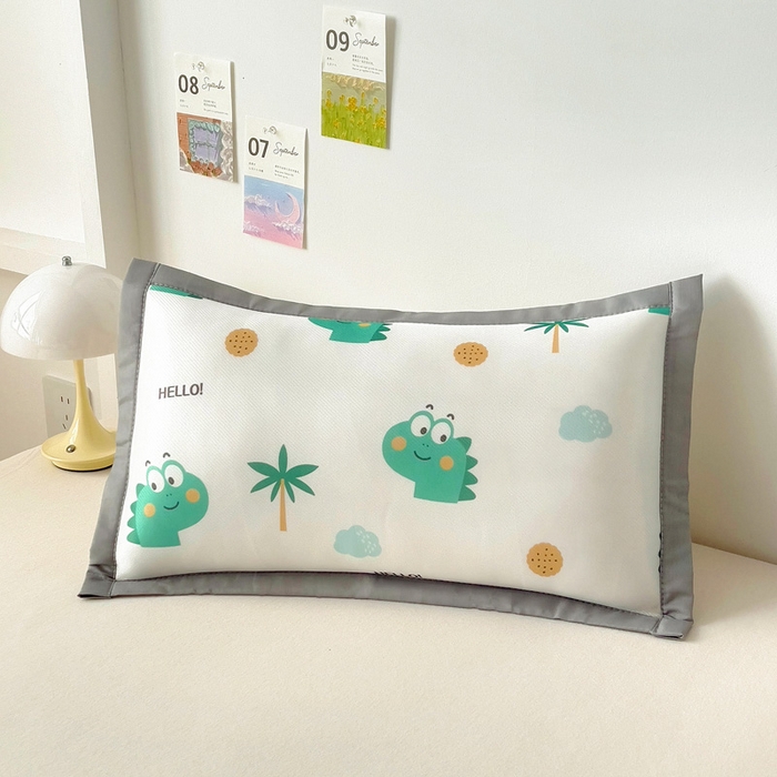 91家纺网 家纺一手货源 找家纺 乐秀家纺 2025春夏新款碳光冰丝儿童凉席枕套 恐龙伙伴