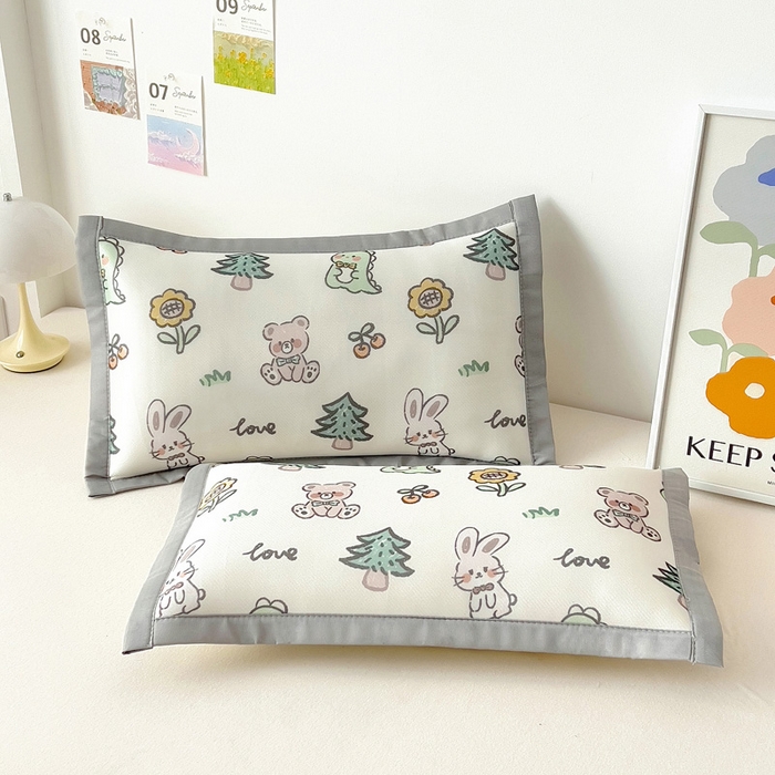 91家纺网 家纺一手货源 找家纺 乐秀家纺 2025春夏新款碳光冰丝儿童凉席枕套 动物花园