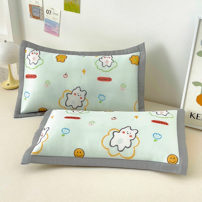 91家纺网 家纺一手货源 找家纺 乐秀家纺 2025春夏新款碳光冰丝儿童凉席枕套 神气小兔