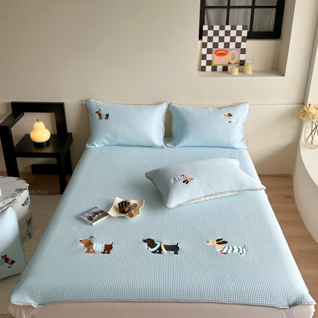 91家纺网 家纺一手货源 找家纺 柚子YOUTH 2025新款亲肤舒适冰豆豆凉感凉席席子 夏日小狗(绑带款）