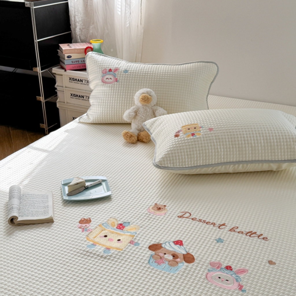 91家纺网 家纺一手货源 找家纺 柚子YOUTH 2025新款亲肤舒适冰豆豆凉感凉席席子 黄油蛋糕(绑带款）