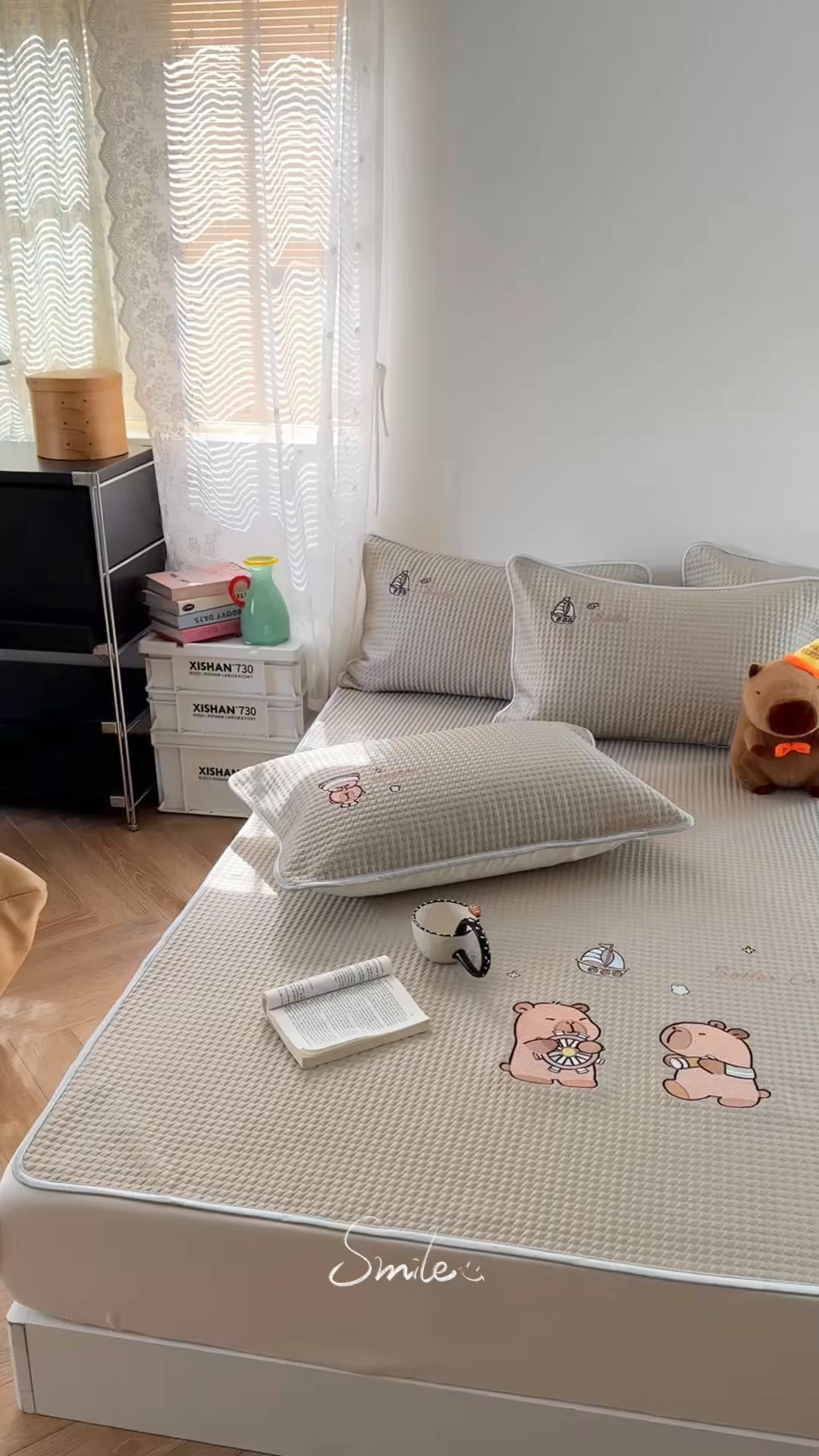 91家纺网 家纺一手货源 找家纺 柚子YOUTH 2025新款亲肤舒适冰豆豆凉感凉席席子 卡皮船长(绑带款）