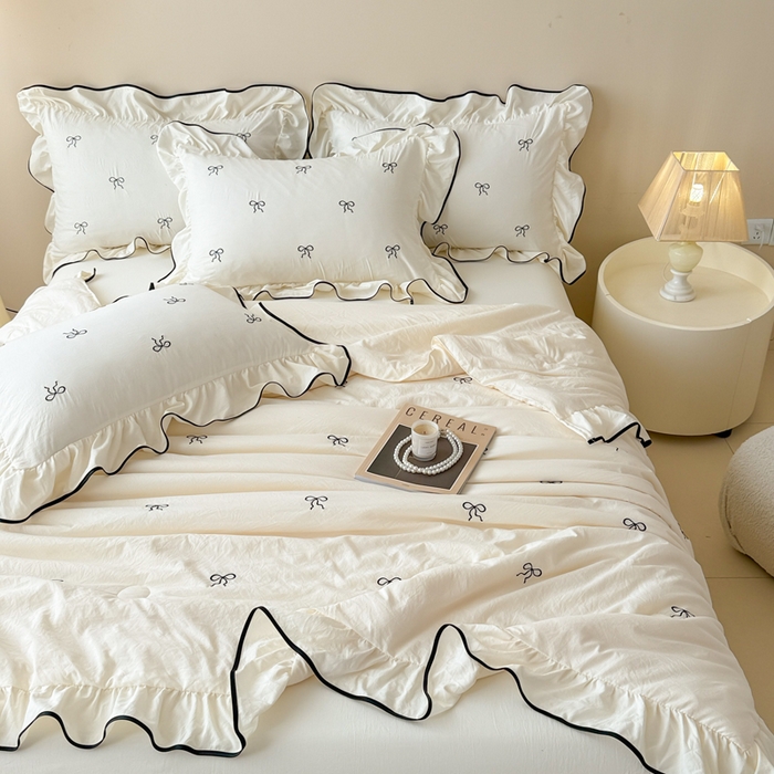 91家纺网 家纺一手货源 找家纺 米可 2025新款A类刺绣云朵棉夏被四件套 蝴蝶结-白