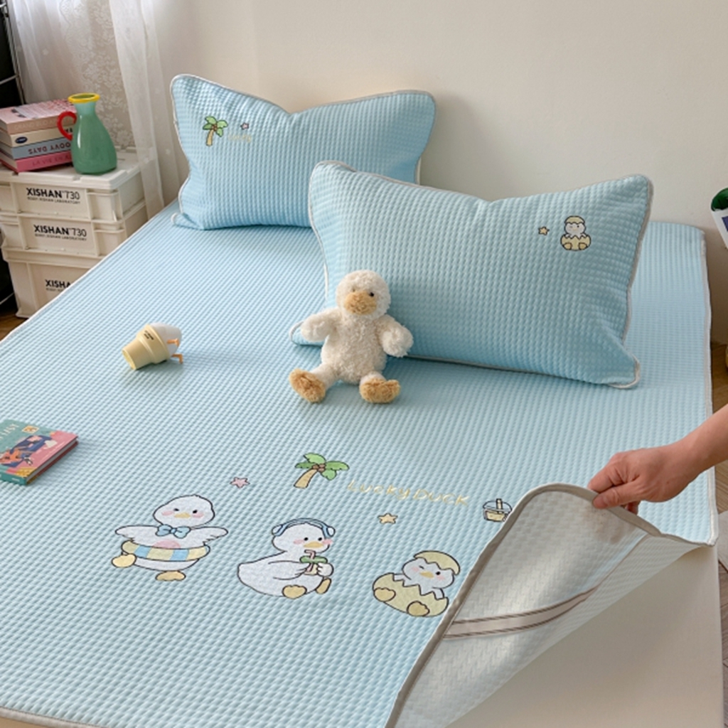 91家纺网 家纺一手货源 找家纺 柚子YOUTH 2025新款亲肤舒适冰豆豆凉感凉席席子 破壳鸭(绑带款）