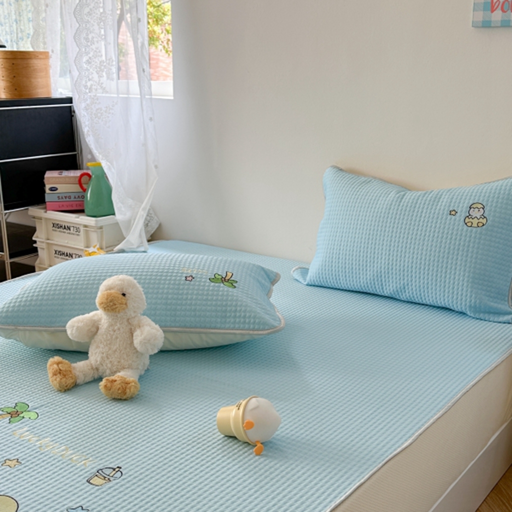 91家纺网 家纺一手货源 找家纺 柚子YOUTH 2025新款亲肤舒适冰豆豆凉感凉席席子 破壳鸭(绑带款）