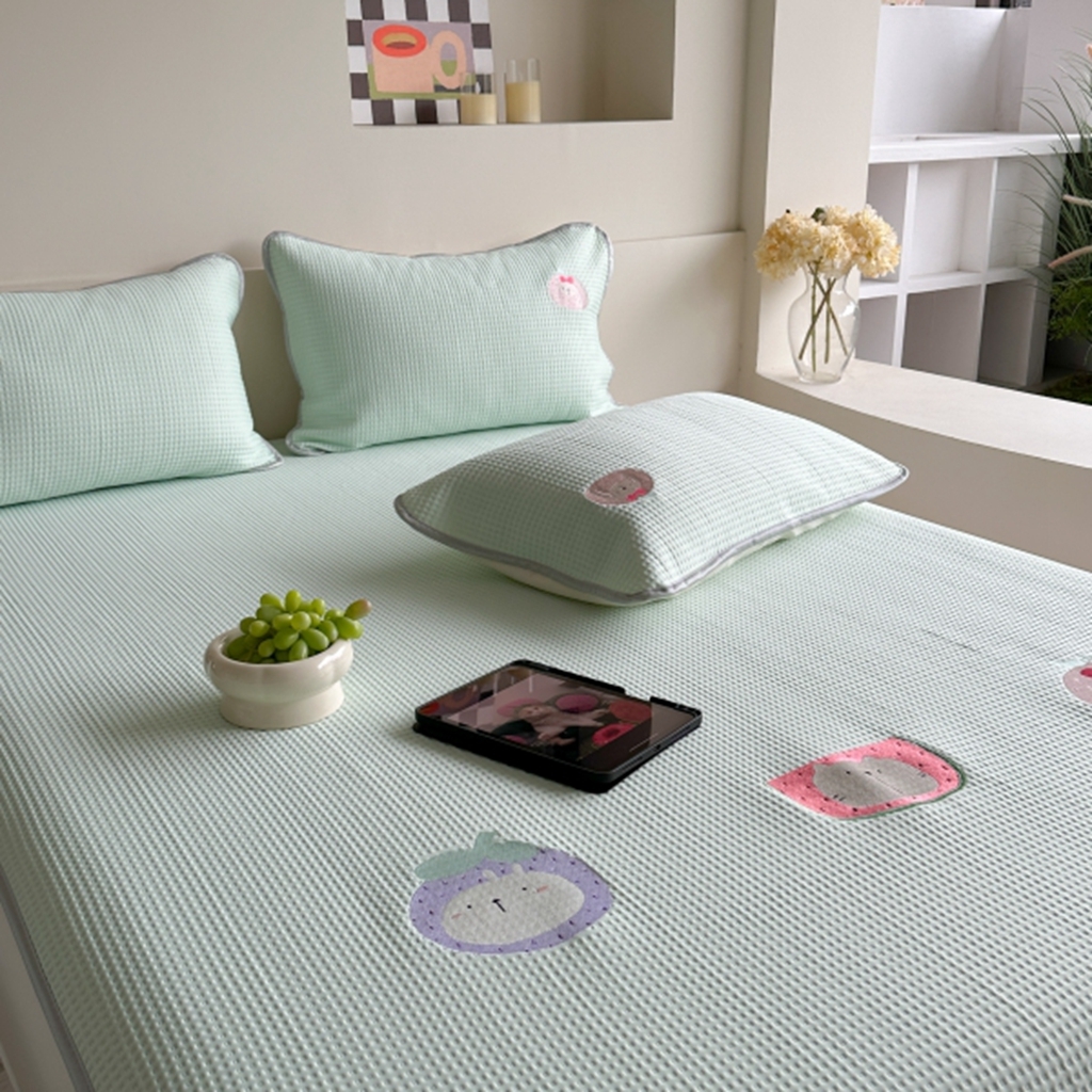 91家纺网 家纺一手货源 找家纺 柚子YOUTH 2025新款亲肤舒适冰豆豆凉感凉席席子 水果派对(绑带款）