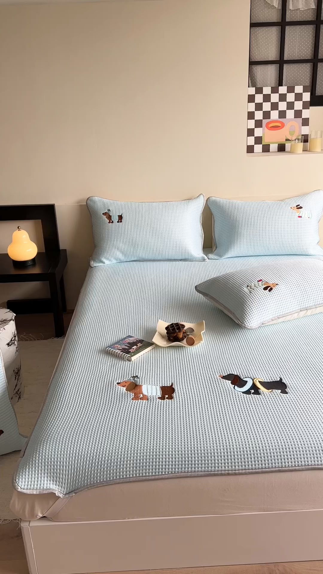 91家纺网 家纺一手货源 找家纺 柚子YOUTH 2025新款亲肤舒适冰豆豆凉感凉席席子 夏日小狗(绑带款）