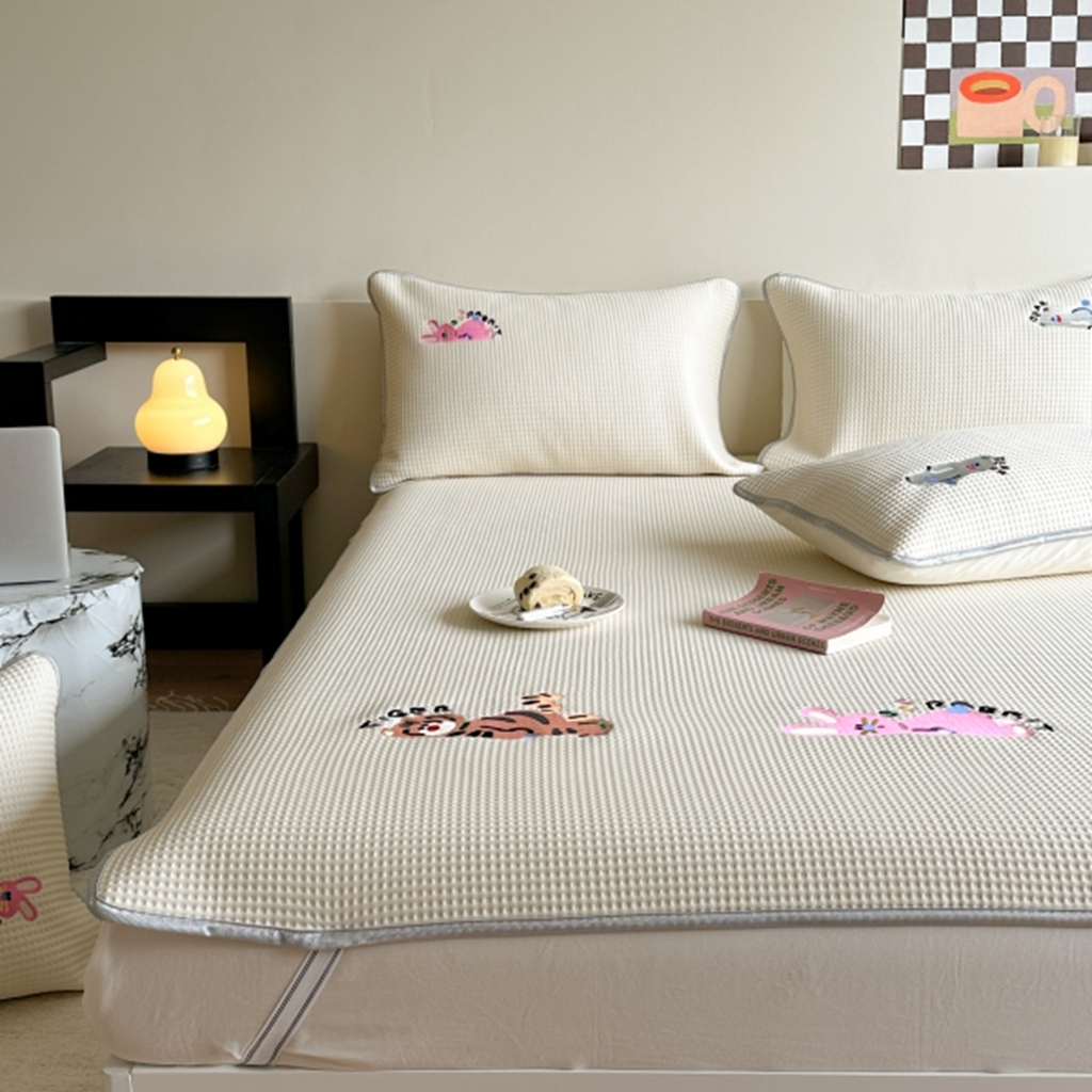 91家纺网 家纺一手货源 找家纺 柚子YOUTH 2025新款亲肤舒适冰豆豆凉感凉席席子 慵懒时光(绑带款）