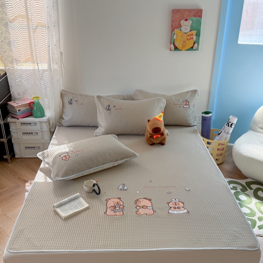 91家纺网 家纺一手货源 找家纺 柚子YOUTH 2025新款亲肤舒适冰豆豆凉感凉席席子 卡皮船长（床笠款）