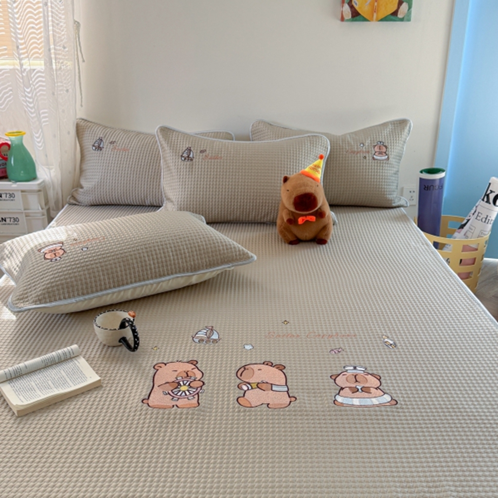 91家纺网 家纺一手货源 找家纺 柚子YOUTH 2025新款亲肤舒适冰豆豆凉感凉席席子 卡皮船长（床笠款）