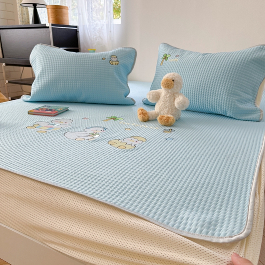 91家纺网 家纺一手货源 找家纺 柚子YOUTH 2025新款亲肤舒适冰豆豆凉感凉席席子 破壳鸭（床笠款）