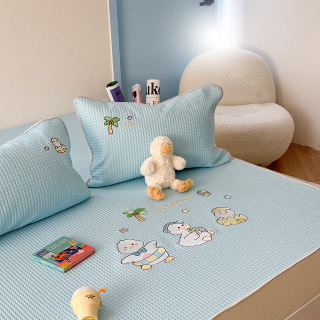 91家纺网 家纺一手货源 找家纺 柚子YOUTH 2025新款亲肤舒适冰豆豆凉感凉席席子 破壳鸭（床笠款）