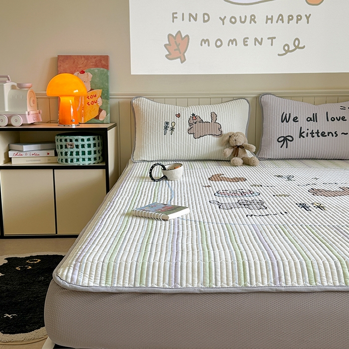 91家纺网 家纺一手货源 找家纺 柚子YOUTH 2025新款锦氨超柔果冻凉席 小猫春游凉席