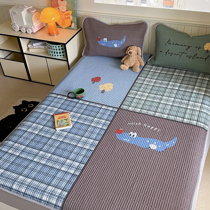 91家纺网 家纺一手货源 找家纺 柚子YOUTH 2025新款锦氨超柔果冻凉席 深蓝的鱼凉席