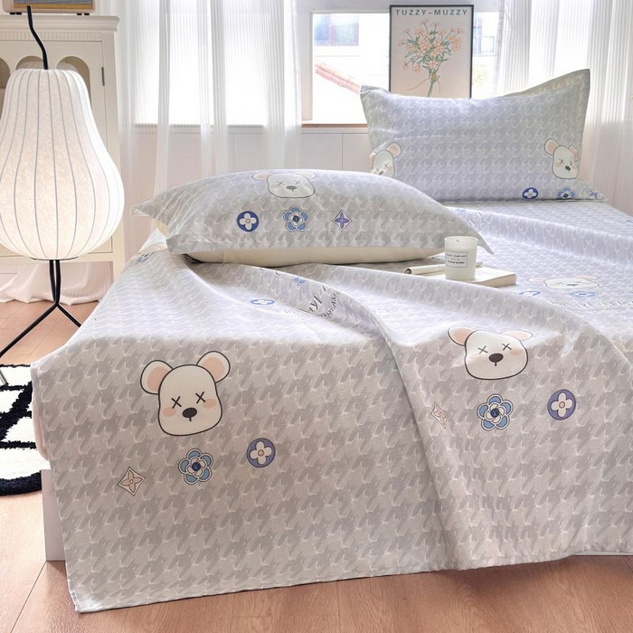 91家纺网 家纺一手货源 找家纺 乐居家纺 2025新款亲肤舒适活性印染水洗冰丝单床单 千鸟格熊-灰