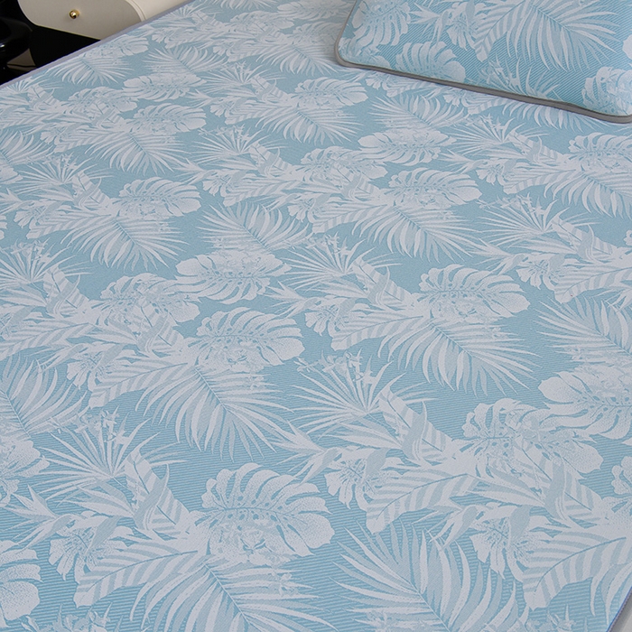 91家纺网 家纺一手货源 找家纺 芯诗曼家纺 2025新款三明治凉感丝提花冰丝席凉席三件套 叶语恋-蓝床笠款