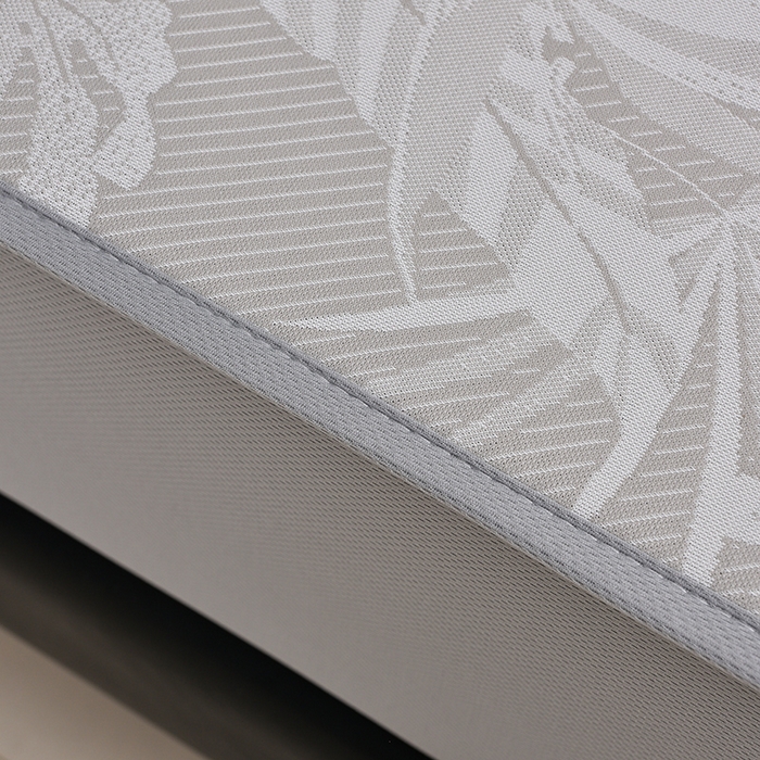 91家纺网 家纺一手货源 找家纺 芯诗曼家纺 2025新款三明治凉感丝提花冰丝席凉席三件套 叶语恋-咖床笠款