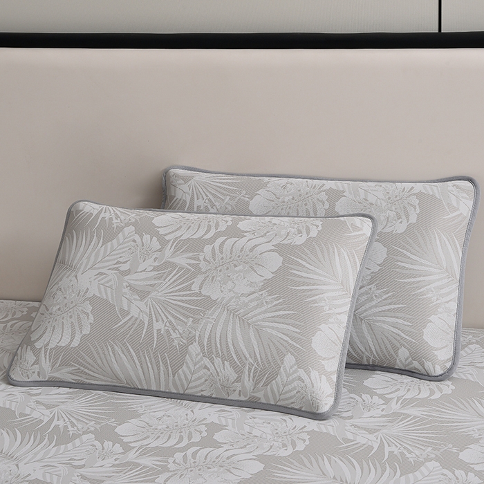 91家纺网 家纺一手货源 找家纺 芯诗曼家纺 2025新款三明治凉感丝提花冰丝席凉席三件套 叶语恋-咖床笠款