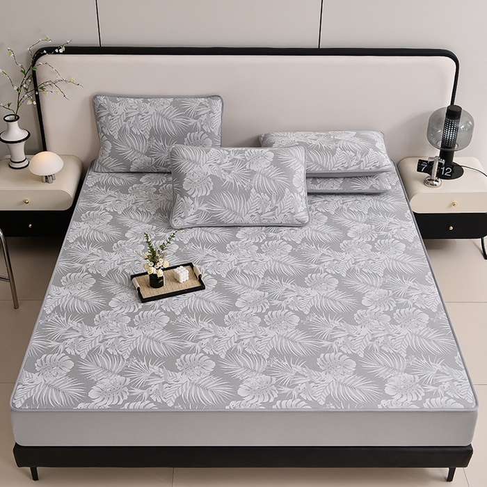 91家纺网 家纺一手货源 找家纺 芯诗曼家纺 2025新款三明治凉感丝提花冰丝席凉席三件套 叶语恋-灰床笠款