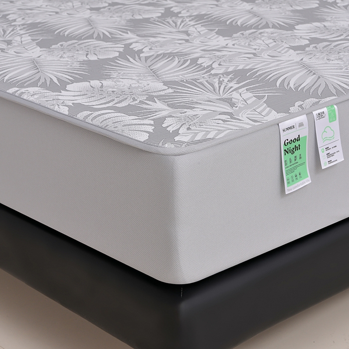 91家纺网 家纺一手货源 找家纺 芯诗曼家纺 2025新款三明治凉感丝提花冰丝席凉席三件套 叶语恋-灰床笠款