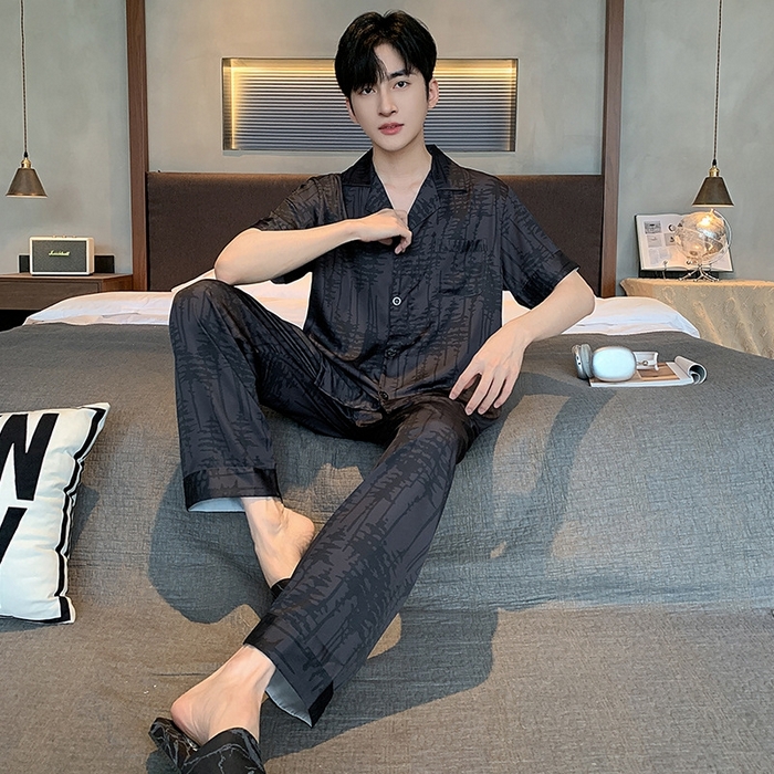 91家纺网 家纺一手货源 找家纺 （总）洛兰沙家居馆【只代发】【只代发】 2025新款男士冰丝高级感睡衣翻领男士宽松款休闲可外出夏季居家