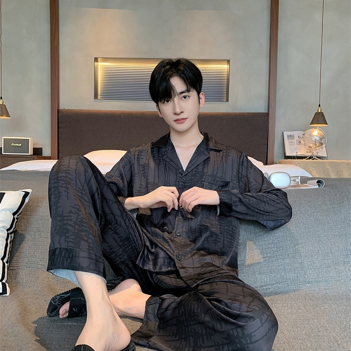 91家纺网 家纺一手货源 找家纺 （总）洛兰沙家居馆【只代发】【只代发】 2025新款男士冰丝高级感睡衣翻领男士宽松款休闲可外出夏季居家