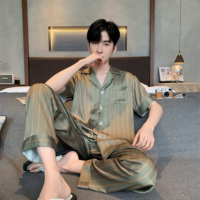 91家纺网 家纺一手货源 找家纺 （总）洛兰沙家居馆【只代发】【只代发】 2025新款男士冰丝高级感睡衣翻领男士宽松款休闲可外出夏季居家