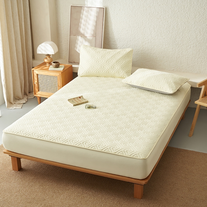 91家纺网 家纺一手货源 找家纺 鑫琪莱家纺 2026新款水洗棉绗绣夹棉床笠 夹棉床笠-柠檬黄