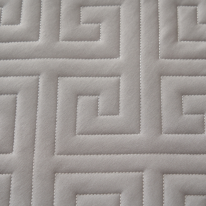 91家纺网 家纺一手货源 找家纺 鑫琪莱家纺 2026新款水洗棉绗绣夹棉床笠 夹棉床笠-浅灰