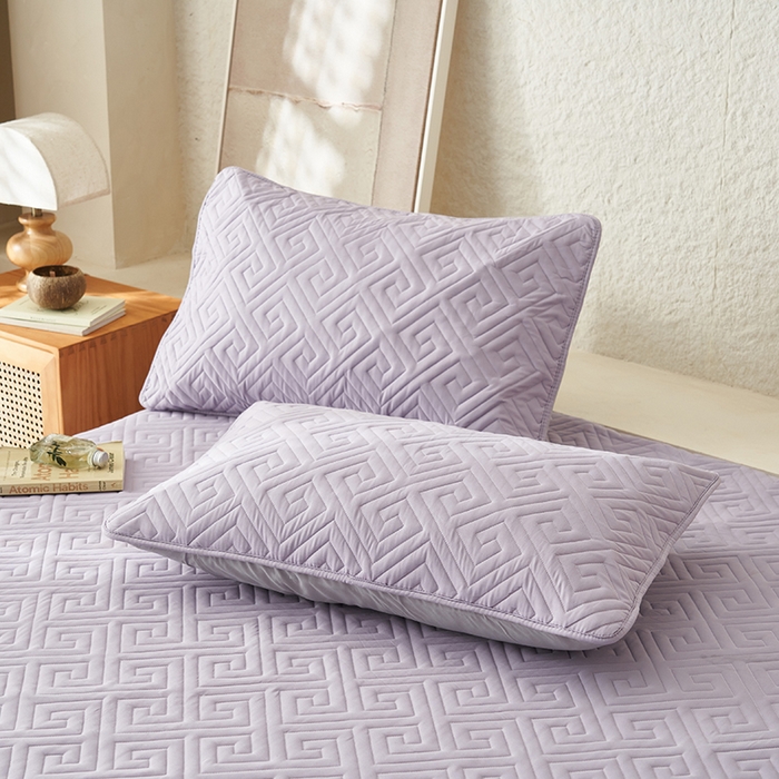 91家纺网 家纺一手货源 找家纺 鑫琪莱家纺 2026新款水洗棉绗绣夹棉床笠 夹棉床笠-烟熏紫