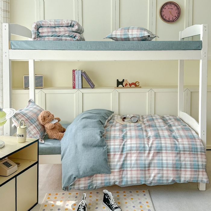 91家纺网 家纺一手货源 找家纺 鑫宇 2025新款磨毛130g加厚学生宿舍三件套床单床笠款学生上下铺六件套 彩绘格