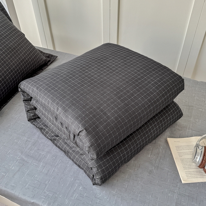 91家纺网 家纺一手货源 找家纺 鑫宇 2025新款磨毛130g加厚学生宿舍三件套床单床笠款学生上下铺六件套 轨迹