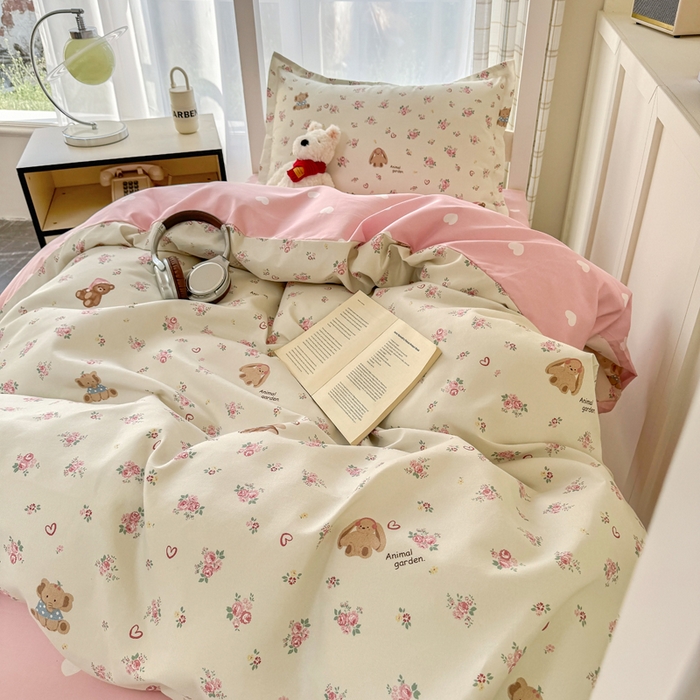 91家纺网 家纺一手货源 找家纺 鑫宇 2025新款磨毛130g加厚学生宿舍三件套床单床笠款学生上下铺六件套 花园熊宝