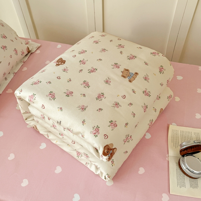 91家纺网 家纺一手货源 找家纺 鑫宇 2025新款磨毛130g加厚学生宿舍三件套床单床笠款学生上下铺六件套 花园熊宝