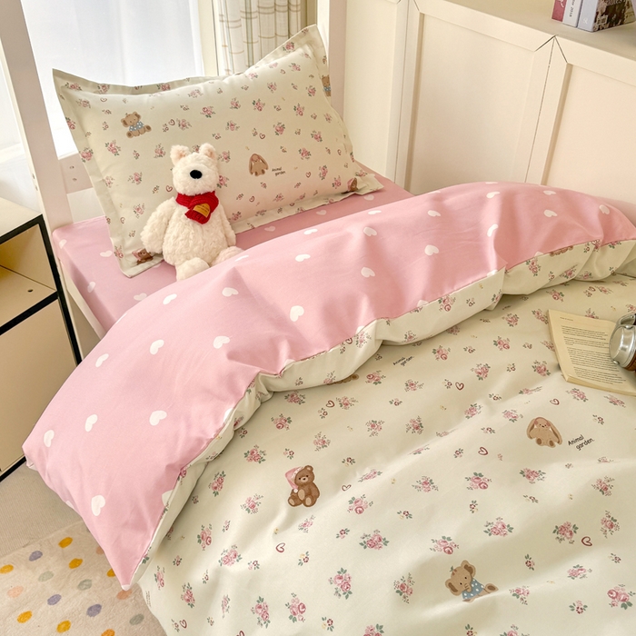 91家纺网 家纺一手货源 找家纺 鑫宇 2025新款磨毛130g加厚学生宿舍三件套床单床笠款学生上下铺六件套 花园熊宝