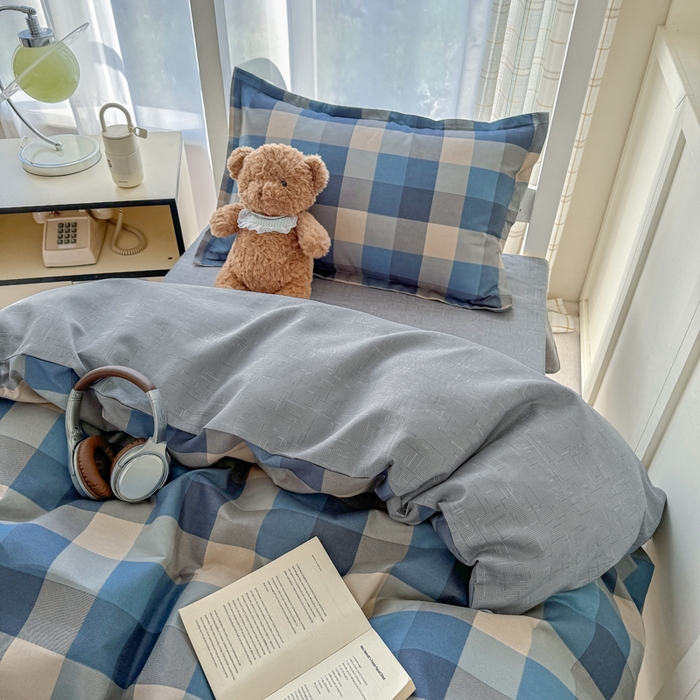 91家纺网 家纺一手货源 找家纺 鑫宇 2025新款磨毛130g加厚学生宿舍三件套床单床笠款学生上下铺六件套 千趣格