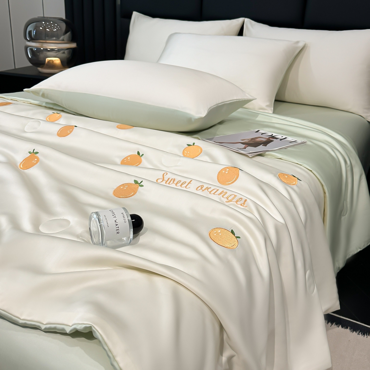 91家纺网 家纺一手货源 找家纺 利欧 2025新款水洗天丝满绣刺绣床单床笠款夏被四件套 砂糖橘-奶白绿