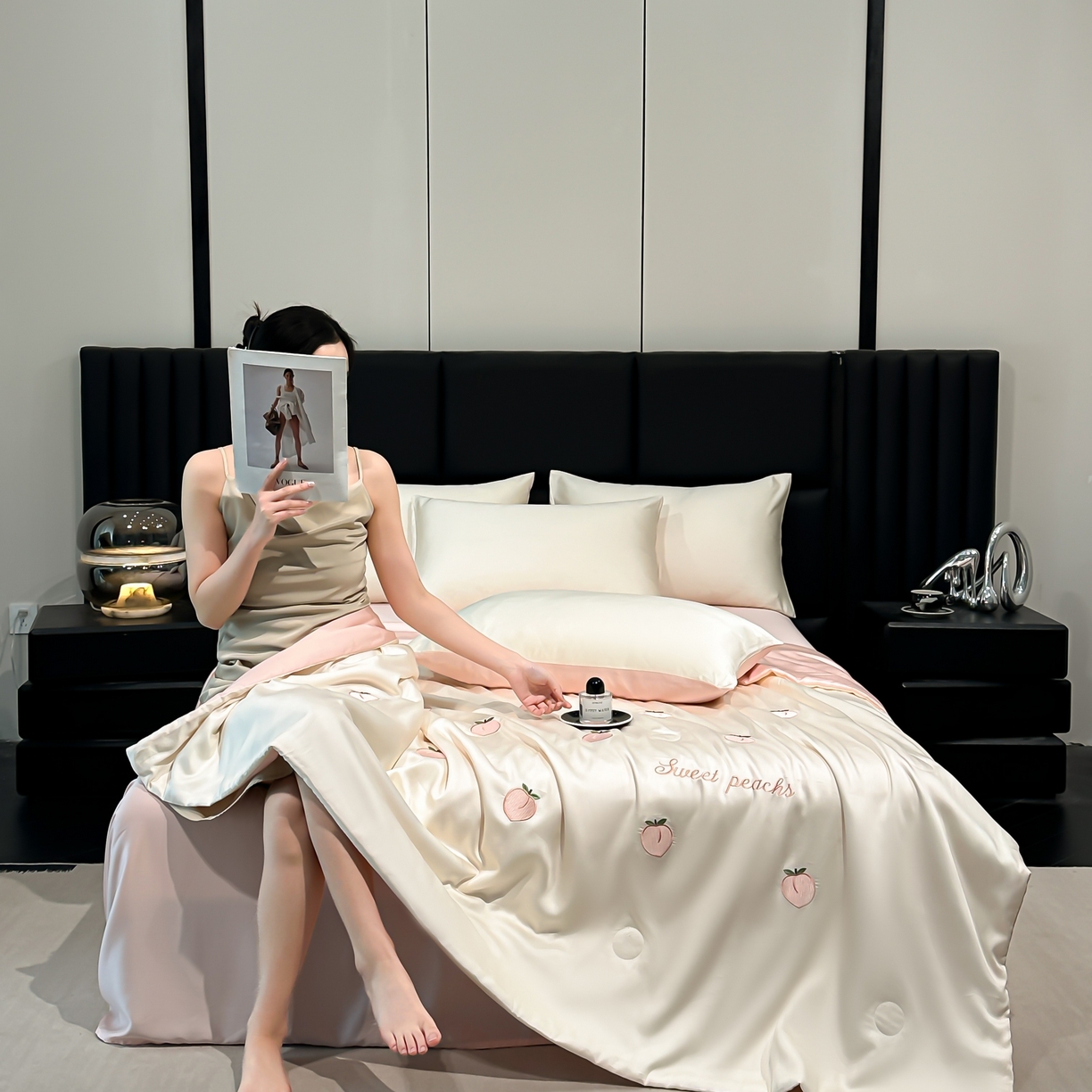 91家纺网 家纺一手货源 找家纺 利欧 2025新款水洗天丝满绣刺绣床单床笠款夏被四件套 水蜜桃-奶白粉