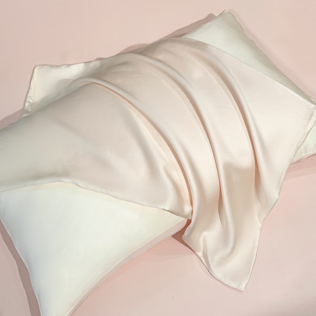 91家纺网 家纺一手货源 找家纺 利欧 2025新款水洗天丝满绣刺绣床单床笠款夏被四件套 郁金香-奶白粉