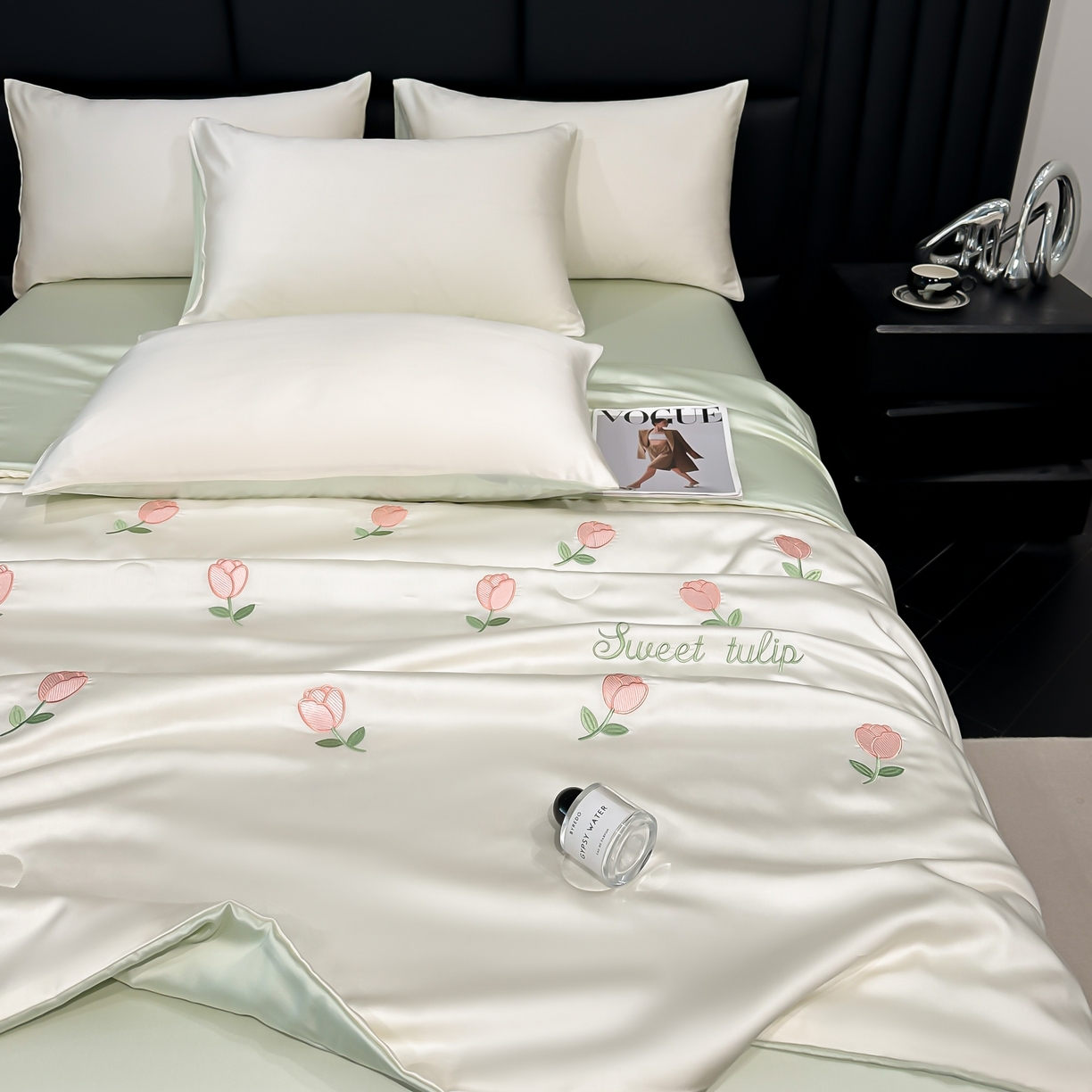 91家纺网 家纺一手货源 找家纺 利欧 2025新款水洗天丝满绣刺绣床单床笠款夏被四件套 郁金香-奶白绿