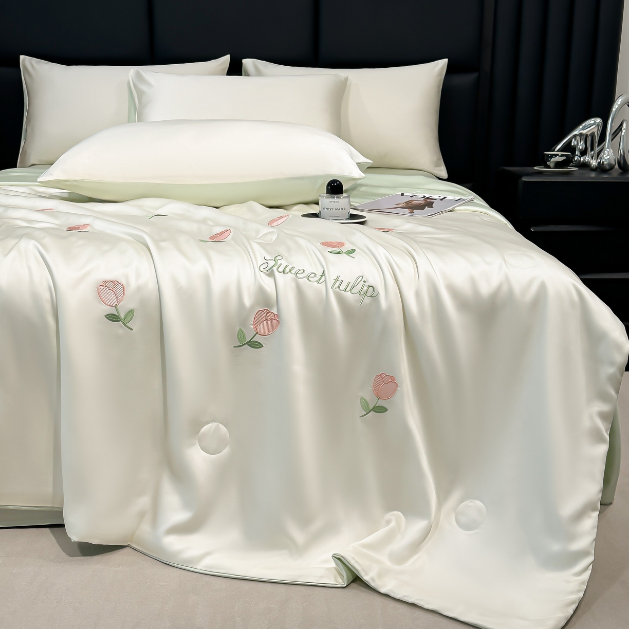 91家纺网 家纺一手货源 找家纺 利欧 2025新款水洗天丝满绣刺绣床单床笠款夏被四件套 郁金香-奶白绿