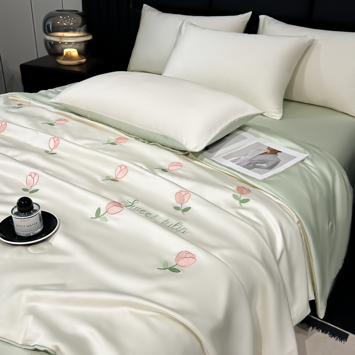 91家纺网 家纺一手货源 找家纺 利欧 2025新款水洗天丝满绣刺绣床单床笠款夏被四件套 郁金香-奶白绿