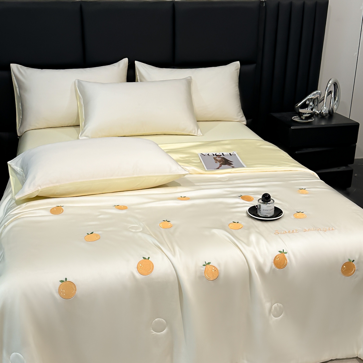 91家纺网 家纺一手货源 找家纺 利欧 2025新款水洗天丝满绣刺绣床单床笠款夏被四件套 砂糖橘-奶白黄