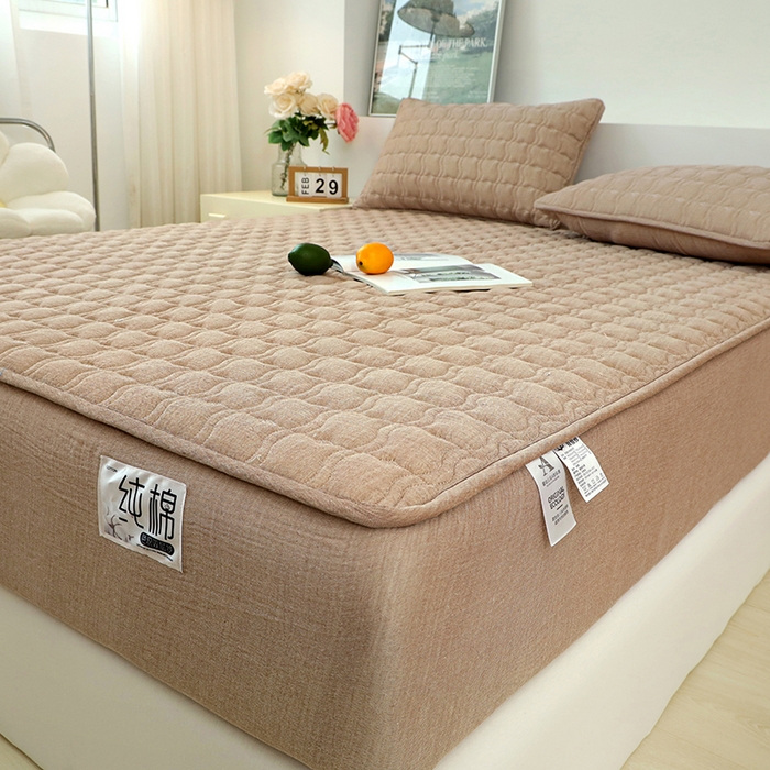 91家纺网 家纺一手货源 找家纺 豪选家纺 2025新款A类抗菌高支高密纯棉色织正宗双层纱夹棉床笠 慕斯咖