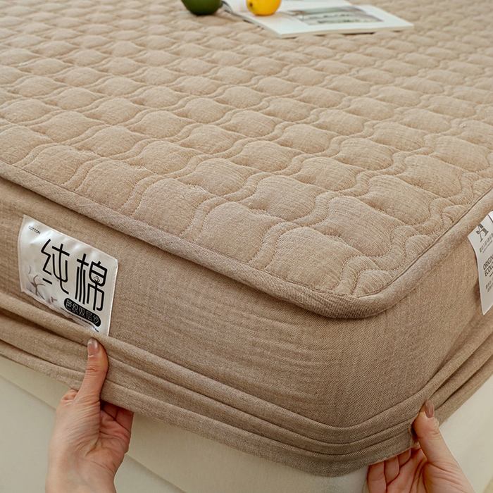 91家纺网 家纺一手货源 找家纺 豪选家纺 2025新款A类抗菌高支高密纯棉色织正宗双层纱夹棉床笠 慕斯咖